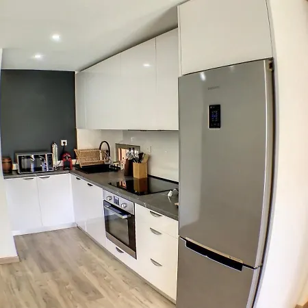 Apartment Golf Juans- 2p Avec Piscine, Plages 300m Vallauris