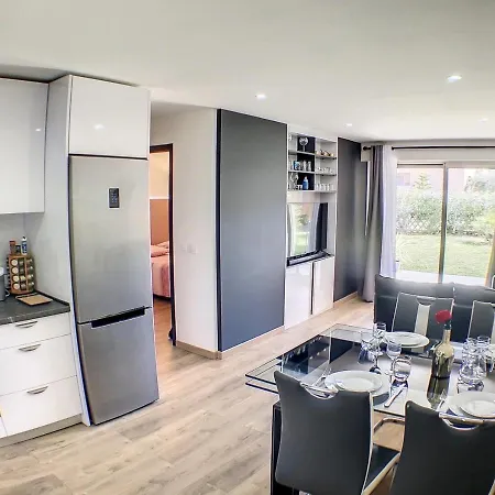 Apartment Golf Juans- 2p Avec Piscine, Plages 300m Vallauris